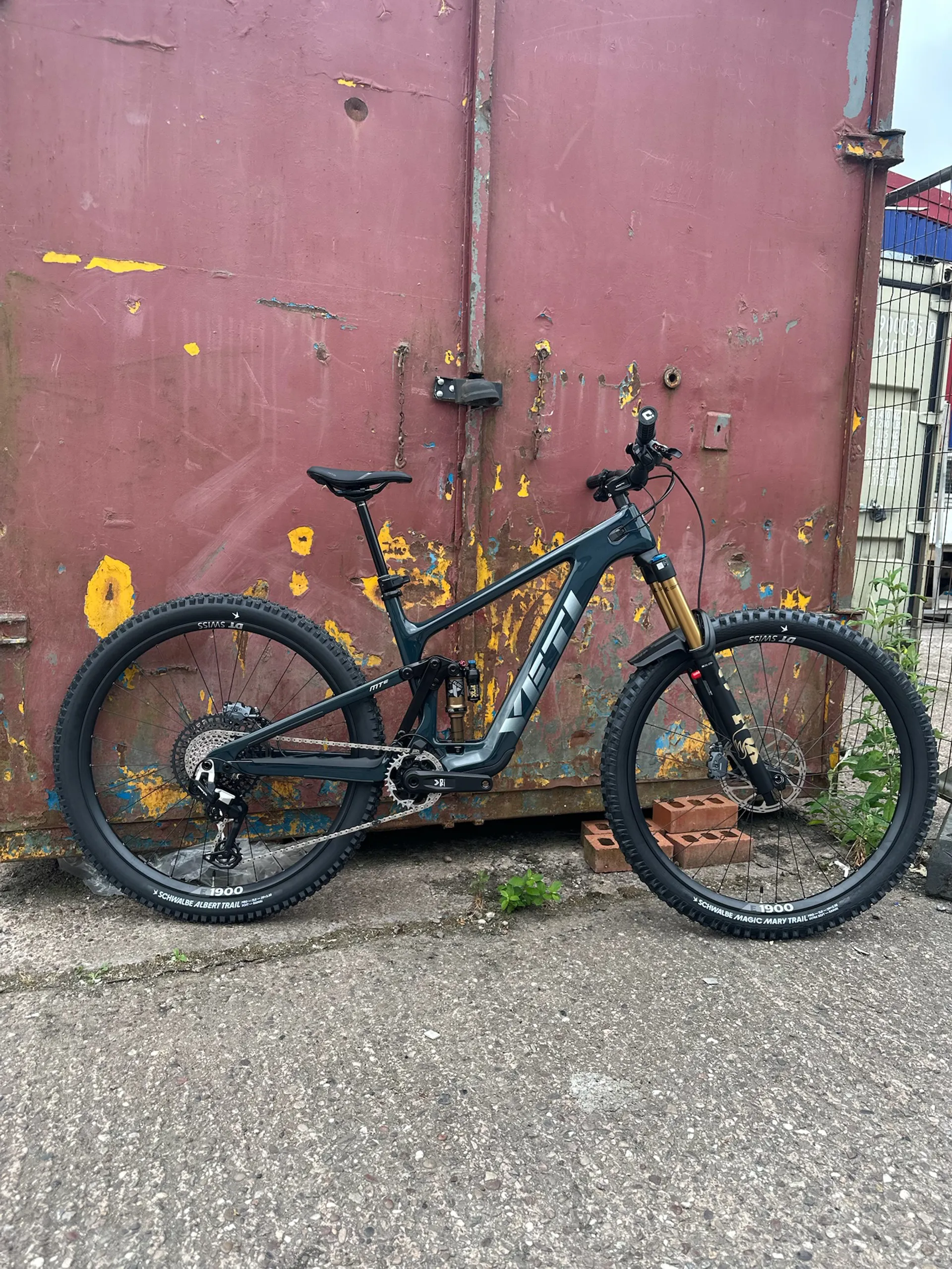 Yeti MTE 2026 C2 Factory Midnight
